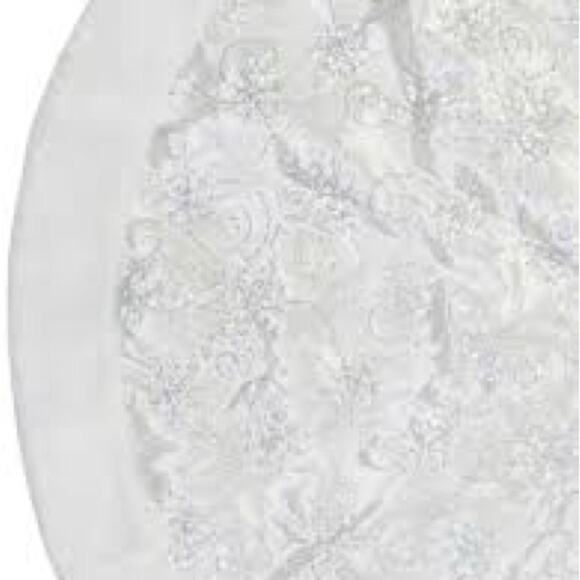 Faux Fur Trim Christmas Tree Skirt, White With Sequin Swirl Pattern - 1.2m NWOT - Picture 2 of 6